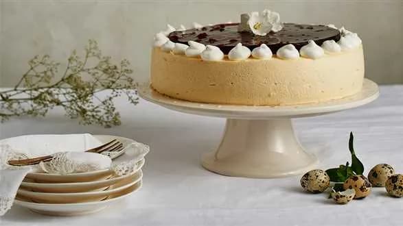 Ajerkoniakowy tort wielkanocny