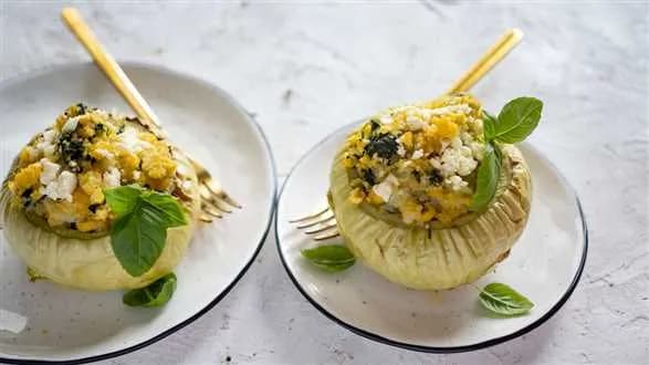 Kalarepa faszerowana grochem