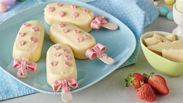 Cake pops: ciastka na patyku