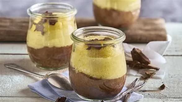 Sernikowe brownie w słoiku