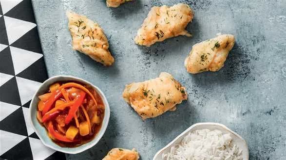 Halibutowe kąski w ziołowym cieście