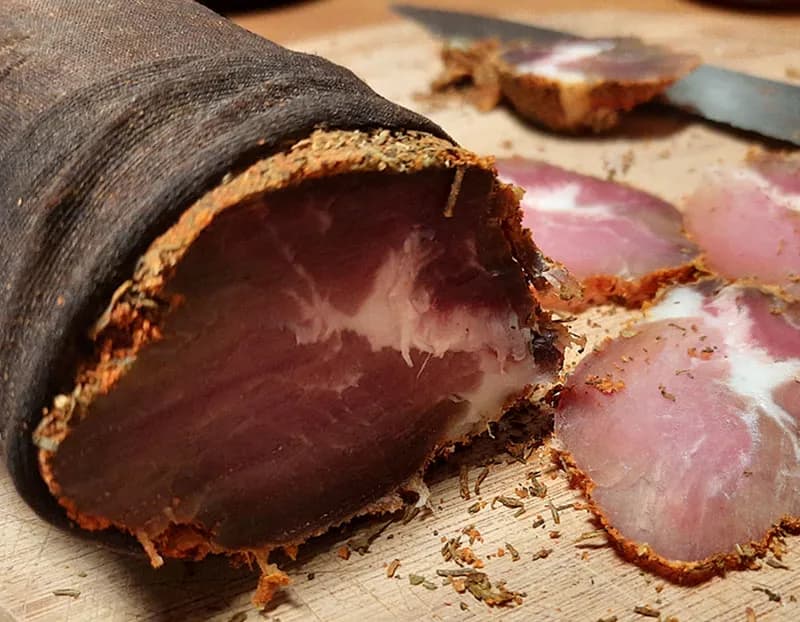 Czy schab dojrzewający jest zdrowy? Odkryj jego korzyści zdrowotne