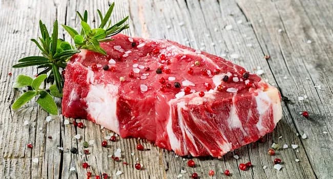 100 g wołowiny kcal - zaskakujące fakty o kaloriach w mięsie