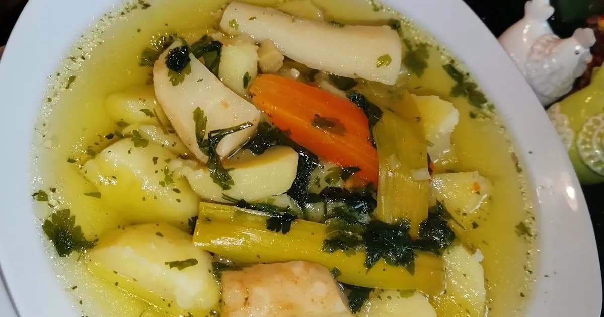 Kalorie w rosole: zaskakująco niski poziom tłuszczu w gotowanym kurczaku