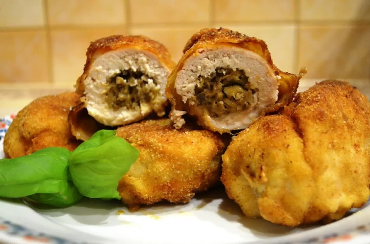 Kotlety drobiowe z pieczarkami - prosty przepis na pyszny obiad