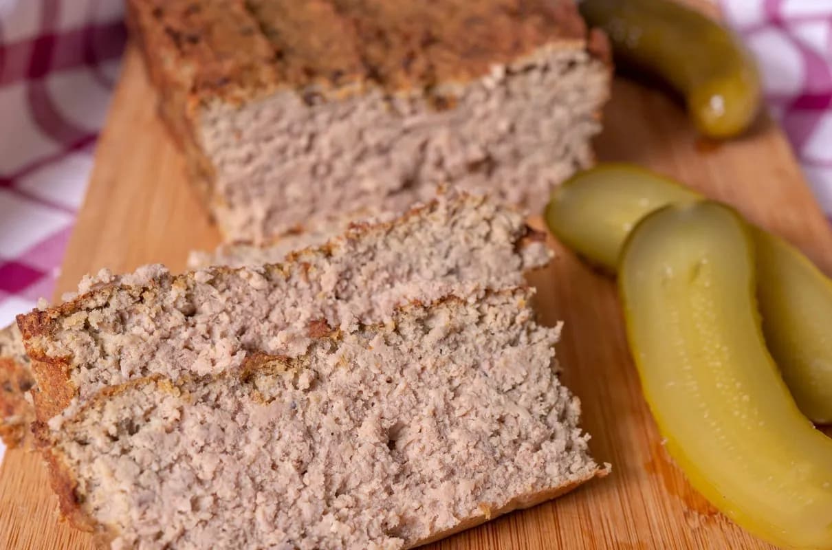 Prosty przepis na pasztet drobiowy w Thermomix, który zachwyci smakoszy