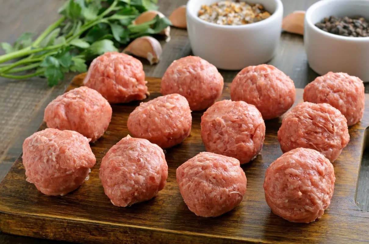 Jakie przyprawy do mięsa mielonego wieprzowego, aby zachwycić smakiem