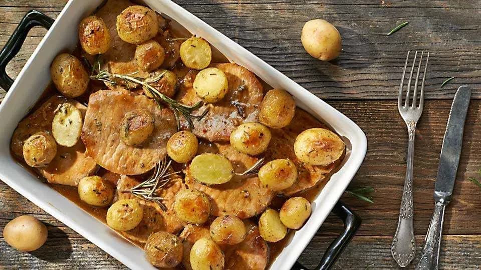 Jak przygotować soczystą wieprzowinę z piekarnika w prosty sposób