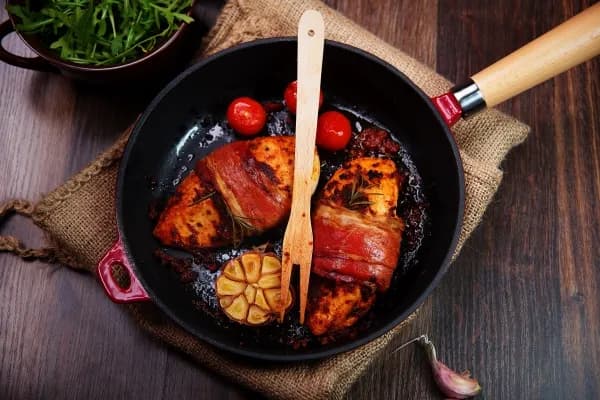 Jak smażyć filet z kurczaka, by był soczysty i aromatyczny?