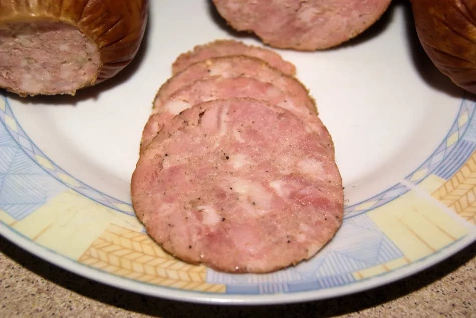 Jak przygotować kiełbasę grubą wędzoną - sekrety idealnego smaku