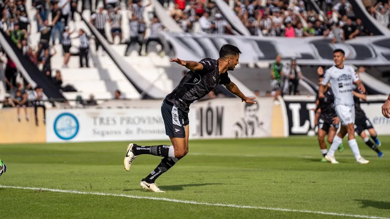 Hattrick w piłce nożnej. Co się kryje pod tym pojęciem?