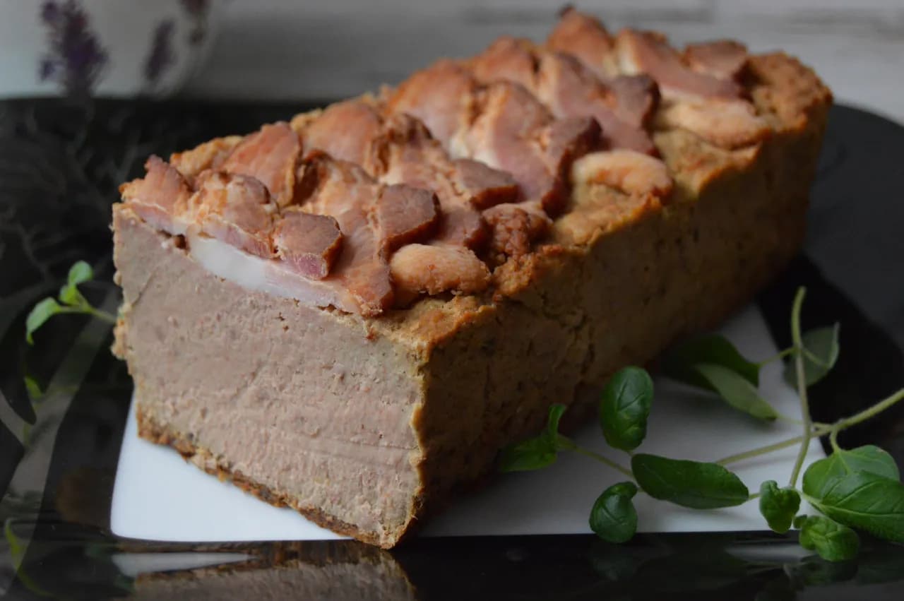 Jaki boczek do pasztetu? Odkryj najlepsze opcje dla smaku i wilgotności