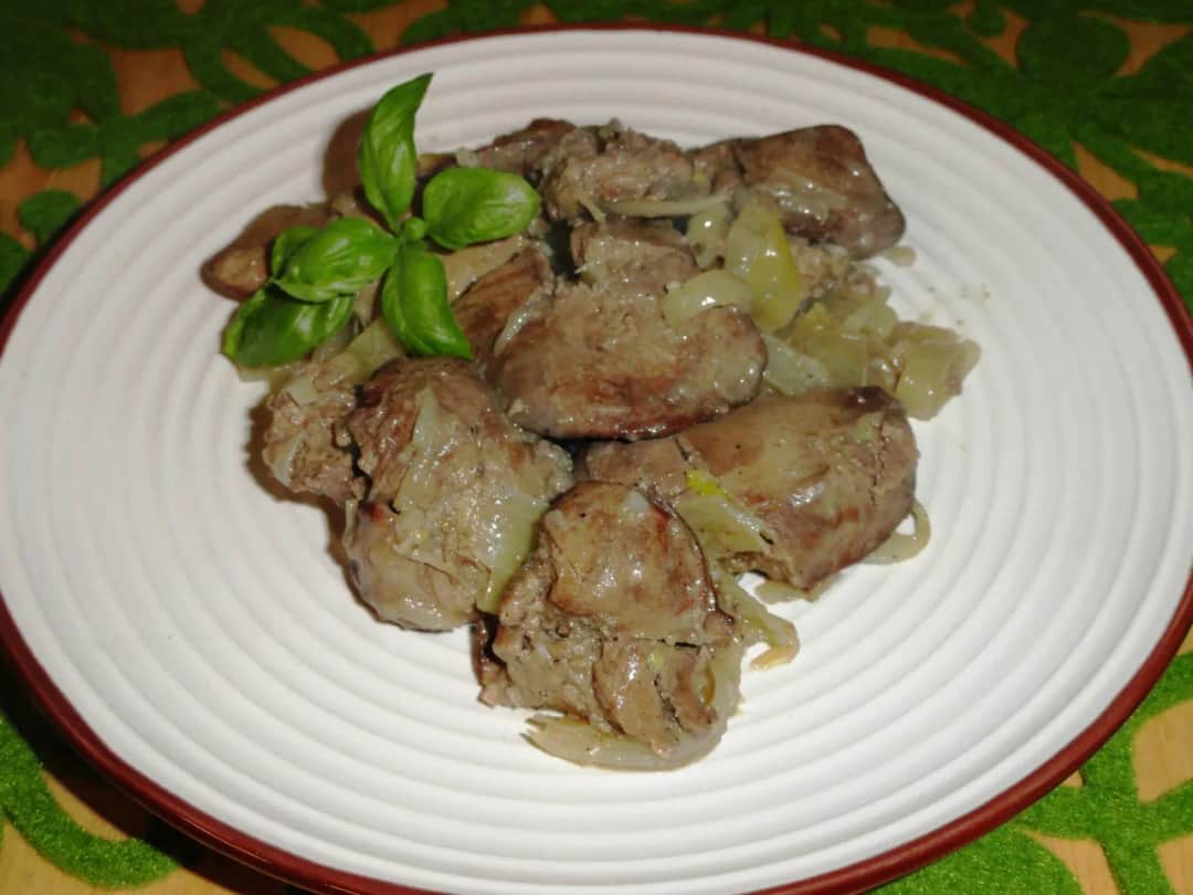 Jak długo gotować wątróbkę, aby była idealnie miękka i smaczna