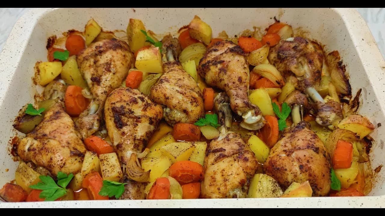 Ile piec pałki z kurczaka w rękawie, by były soczyste i pyszne