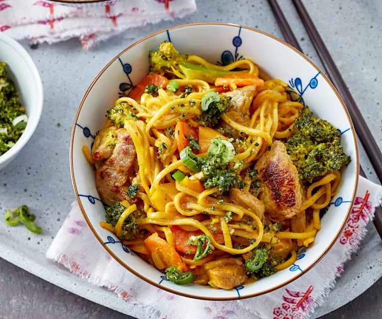 Najlepsze przepisy na wieprzowinę curry, które zachwycą Twoje podniebienie