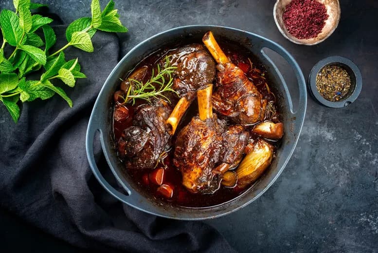 Czym przyprawić baraninę, aby uzyskać wyjątkowy smak i aromat