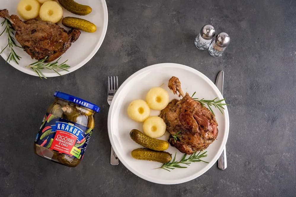 Ile piec udka z kaczki w rękawie, aby były soczyste i pyszne